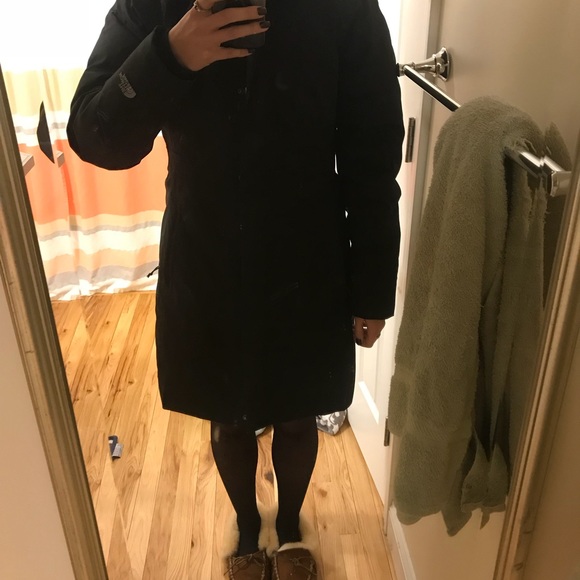 *SOLD*North Face Women’s Arctic Parka size small - Picture 4 of 6